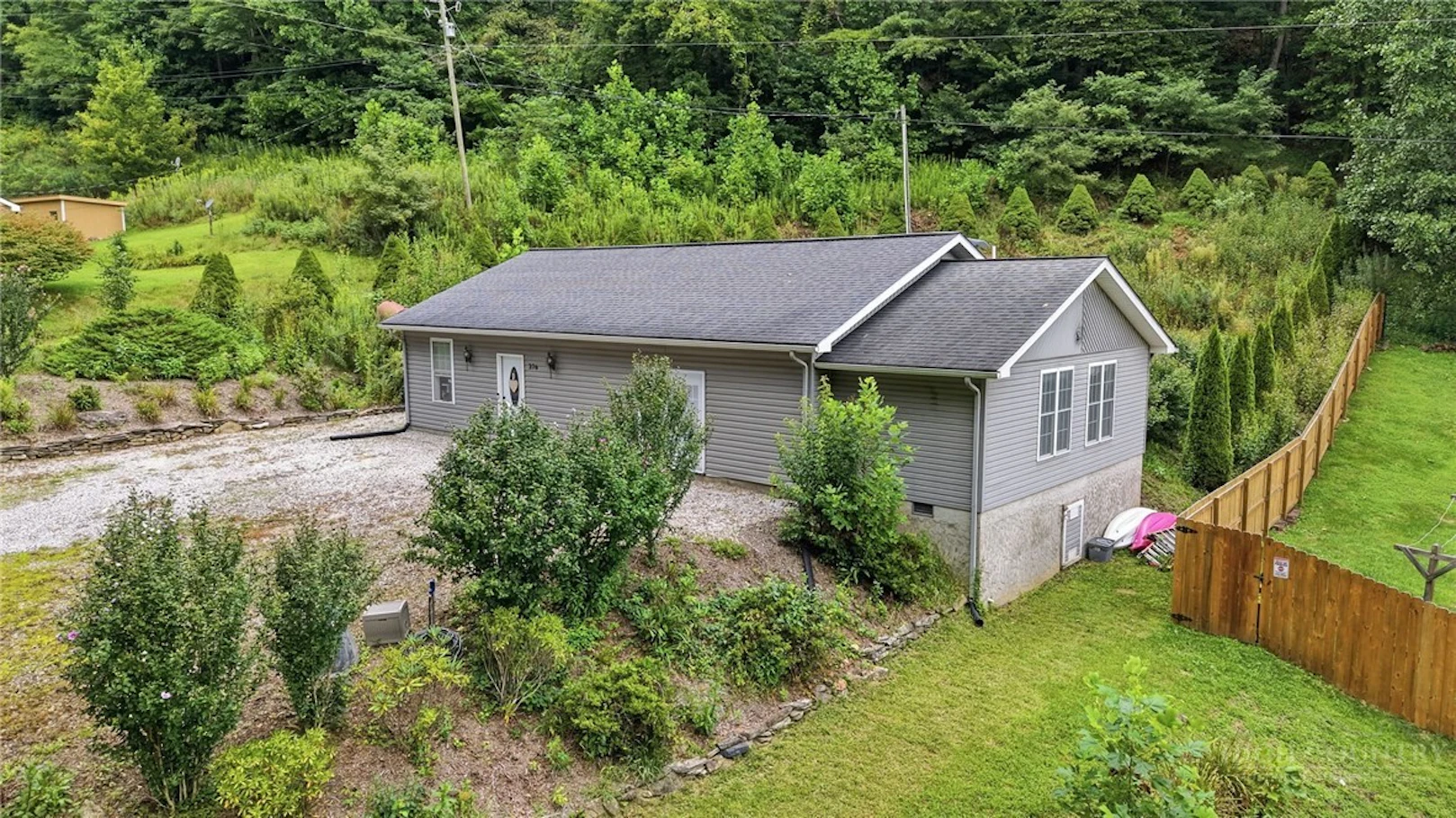 Image number 1 for the current listing