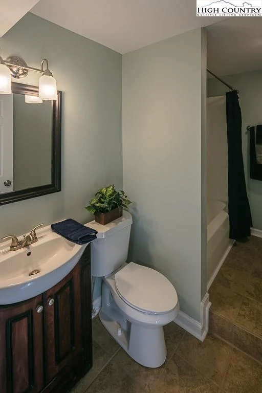 Image number 5 for the current listing