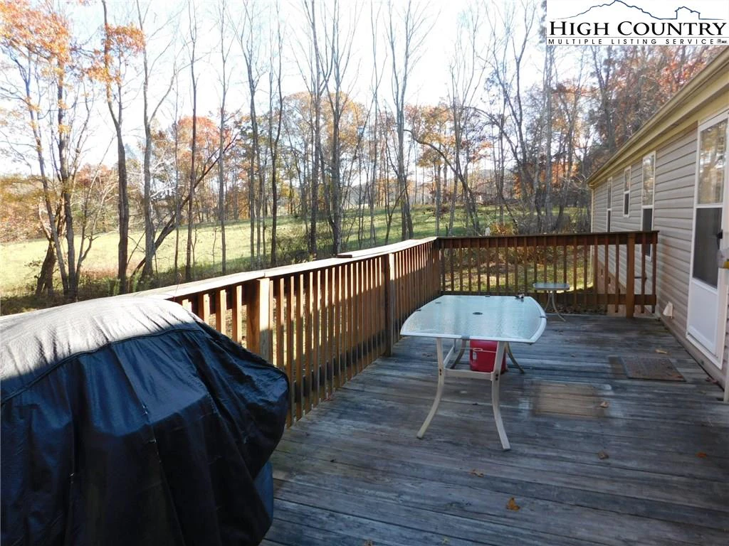 Image number 5 for the current listing