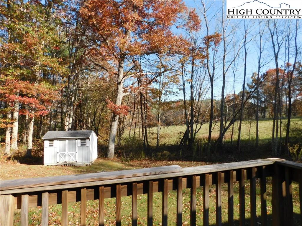 Image number 4 for the current listing