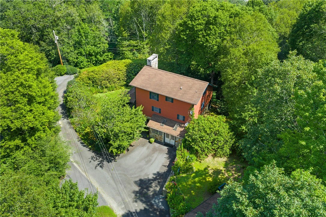 Image number 16 for the current listing