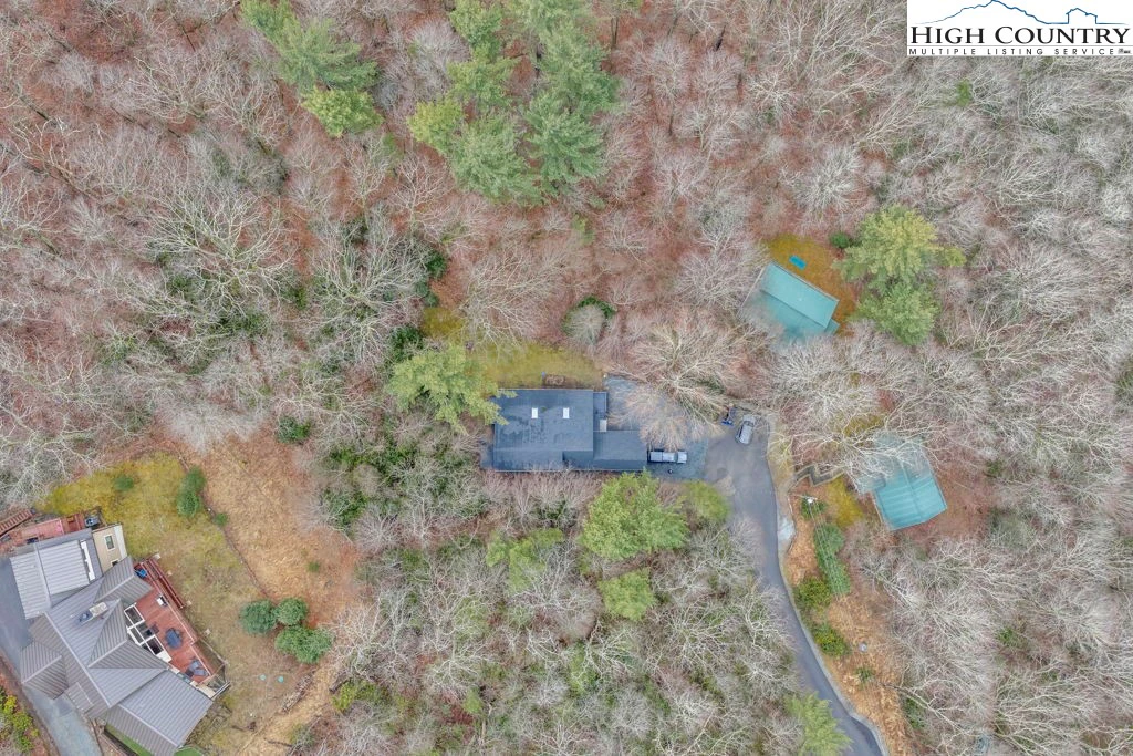 Image number 18 for the current listing