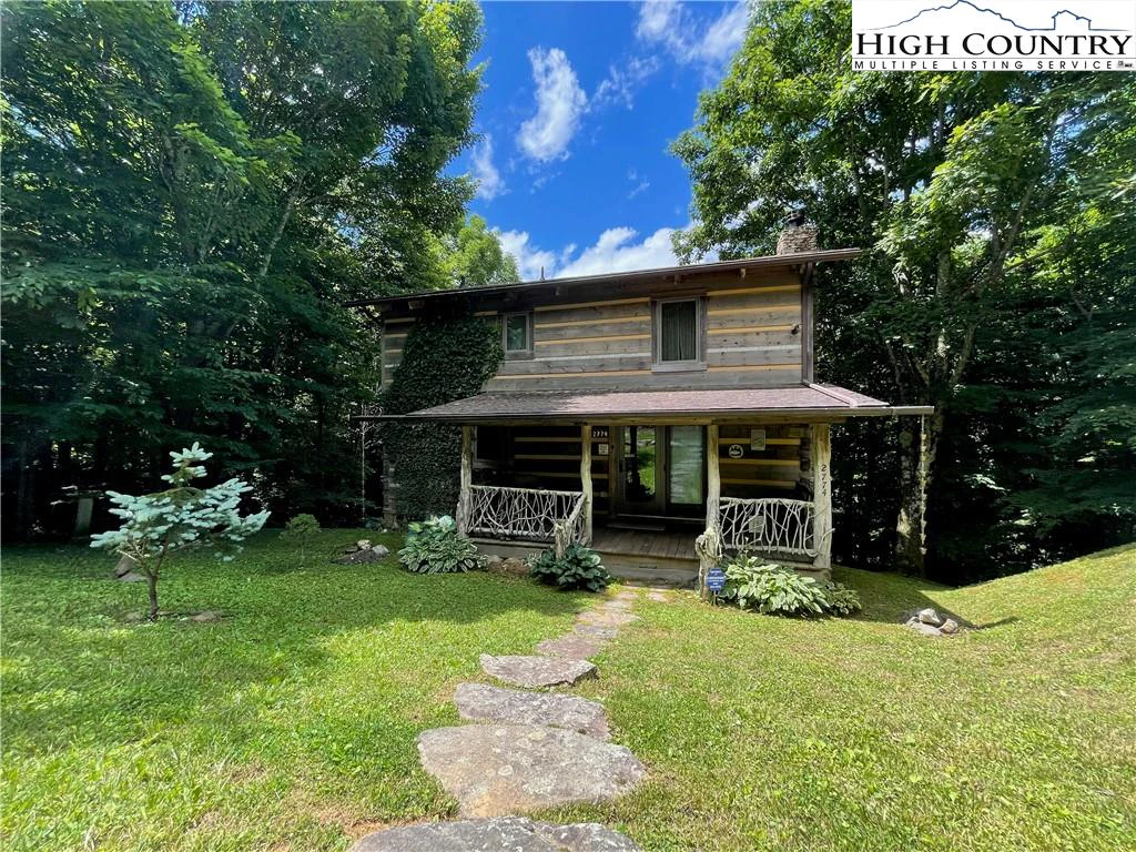 Image number 1 for the current listing