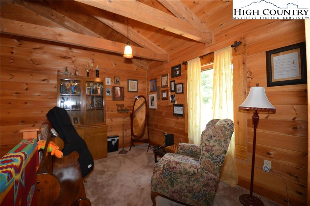 Image number 3 for the current listing