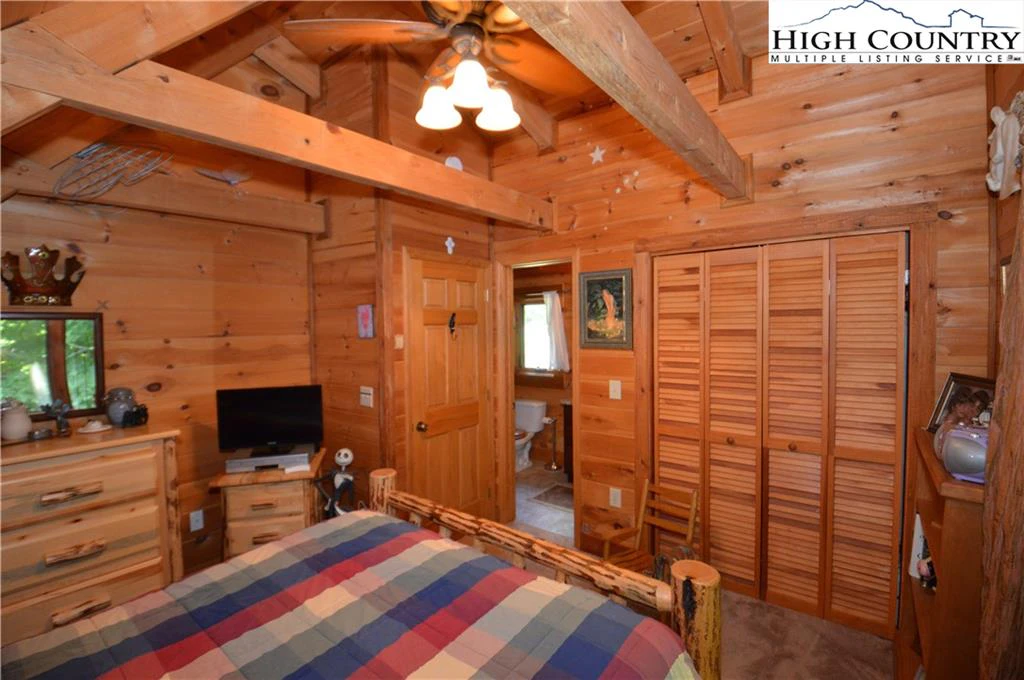 Image number 7 for the current listing