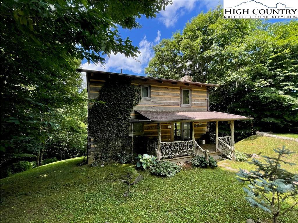 Image number 31 for the current listing