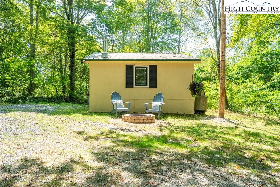 Image number 7 for the current listing