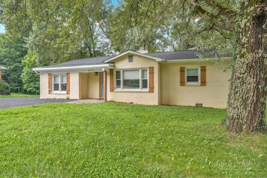 Image number 20 for the current listing