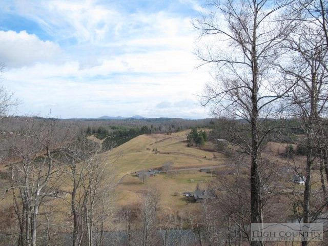 Image number 4 for the current listing