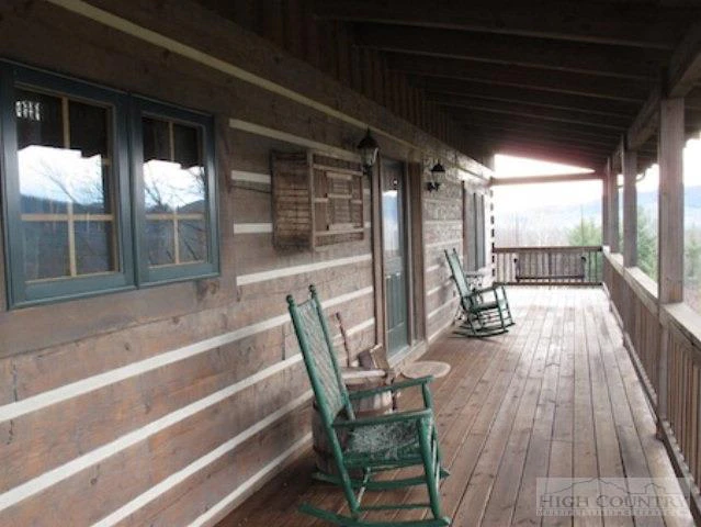 Image number 7 for the current listing