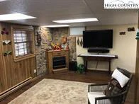 Image number 6 for the current listing