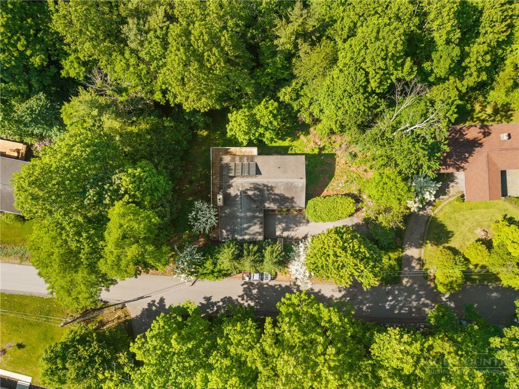 Image number 18 for the current listing