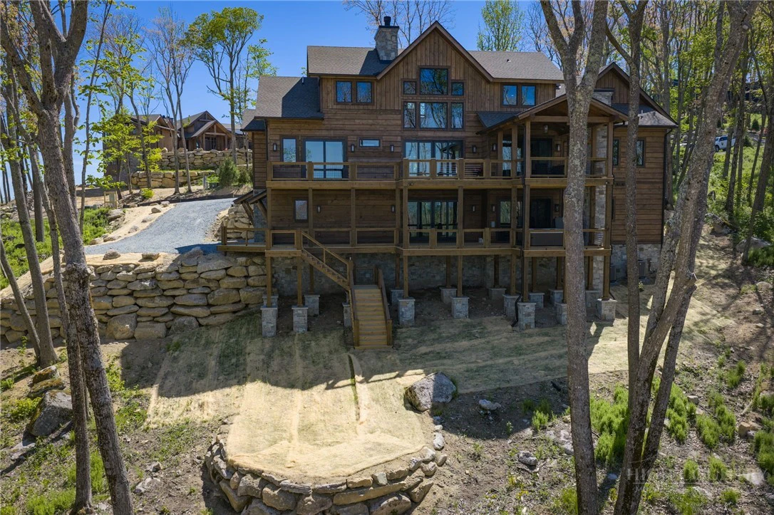 Image number 4 for the current listing