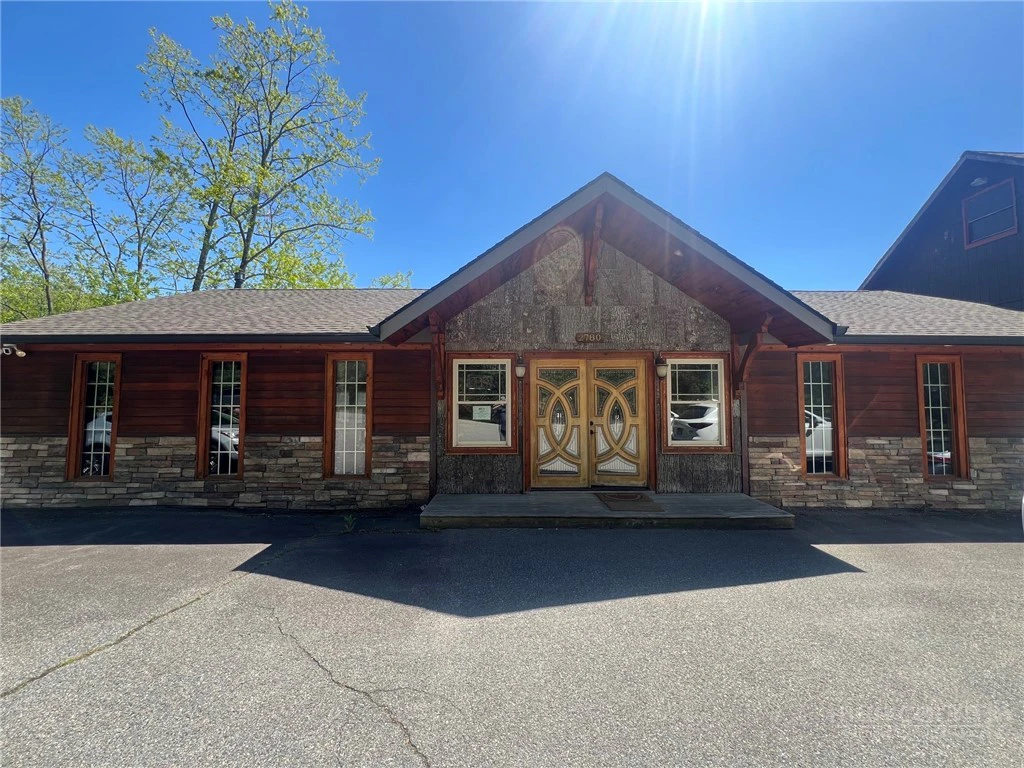 Image number 2 for the current listing