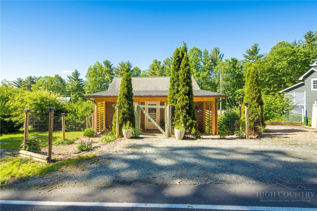Image number 6 for the current listing
