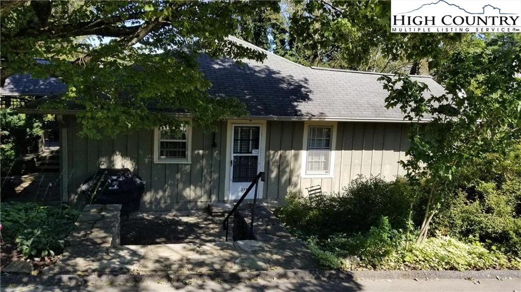 Image number 1 for the current listing