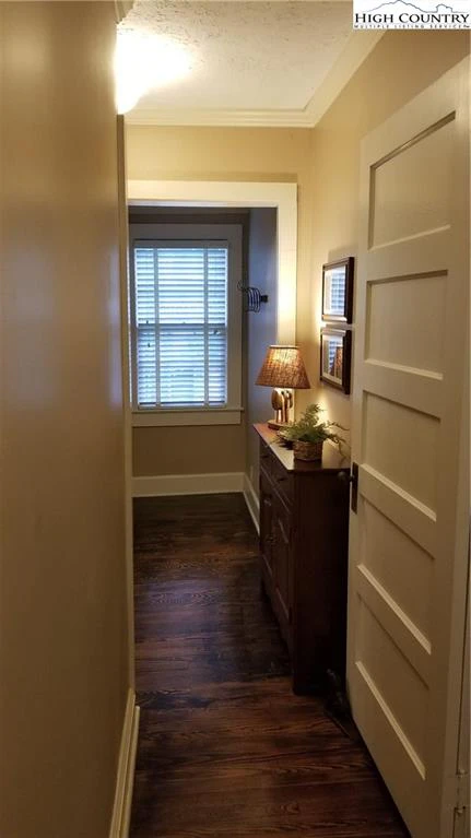Image number 7 for the current listing