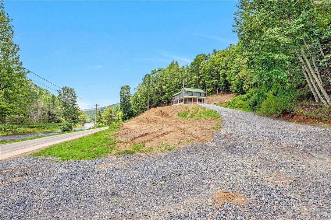 Image number 3 for the current listing