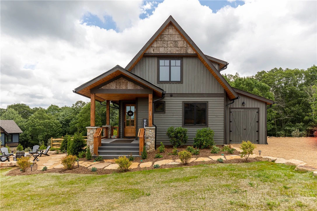 Image number 5 for the current listing