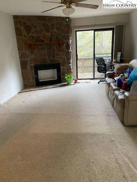 Image number 6 for the current listing