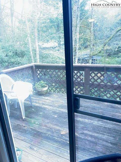 Image number 10 for the current listing