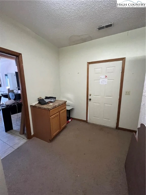 Image number 2 for the current listing