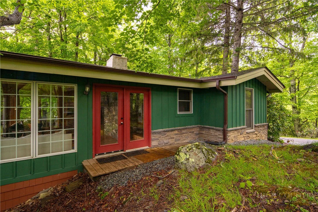 Image number 5 for the current listing