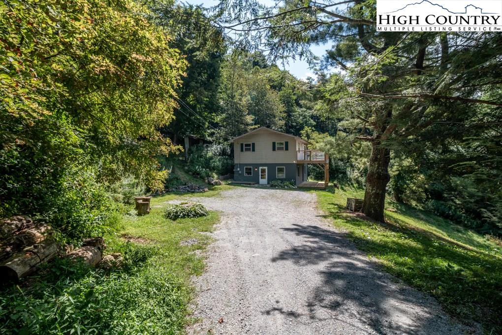 Image number 15 for the current listing