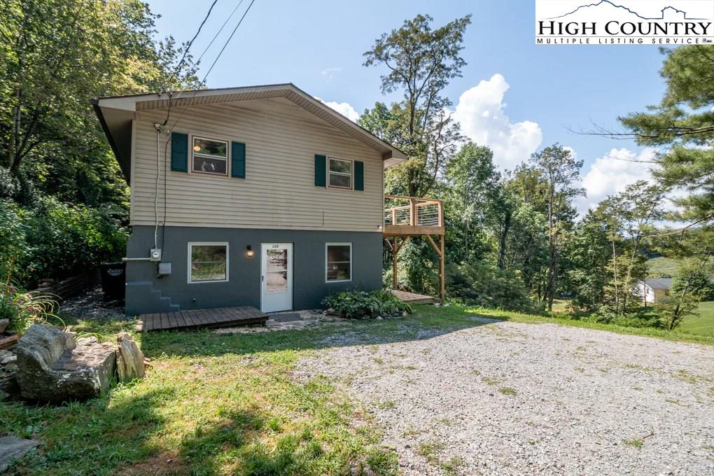 Image number 18 for the current listing