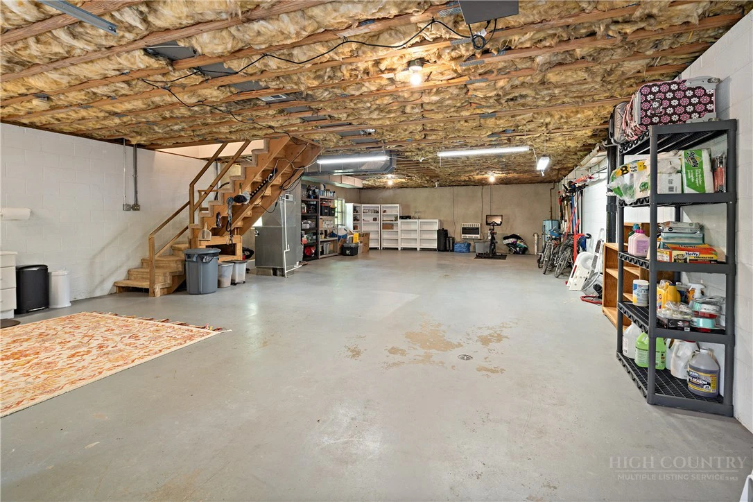Image number 20 for the current listing