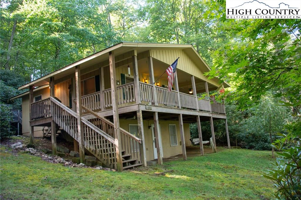 Image number 1 for the current listing