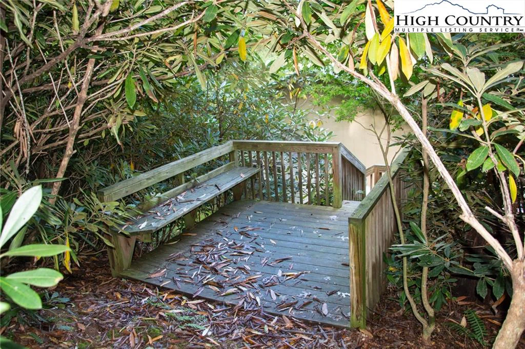 Image number 6 for the current listing