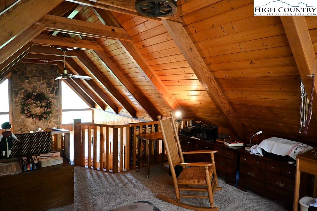 Image number 5 for the current listing