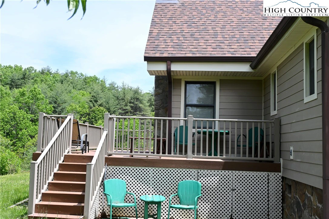 Image number 2 for the current listing