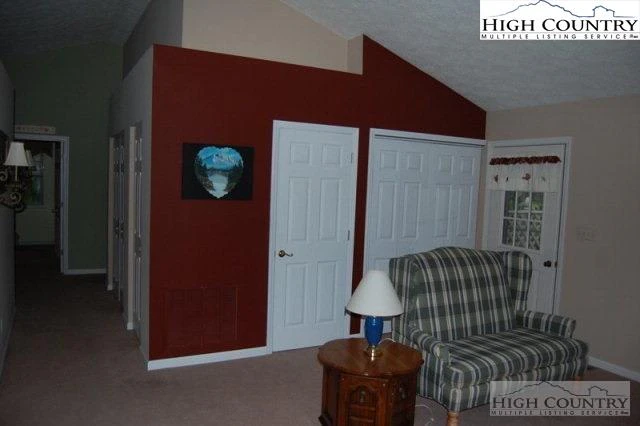 Image number 15 for the current listing