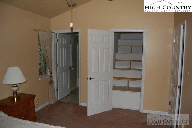 Image number 10 for the current listing