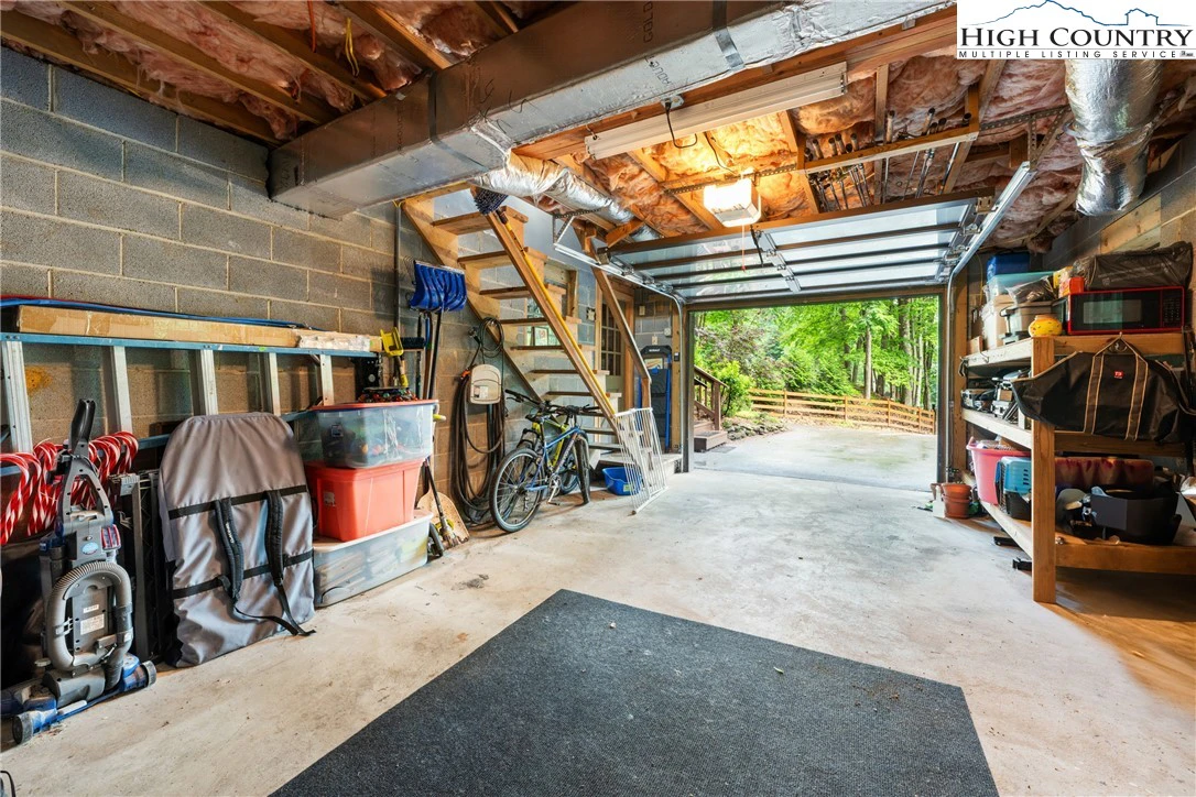Image number 7 for the current listing