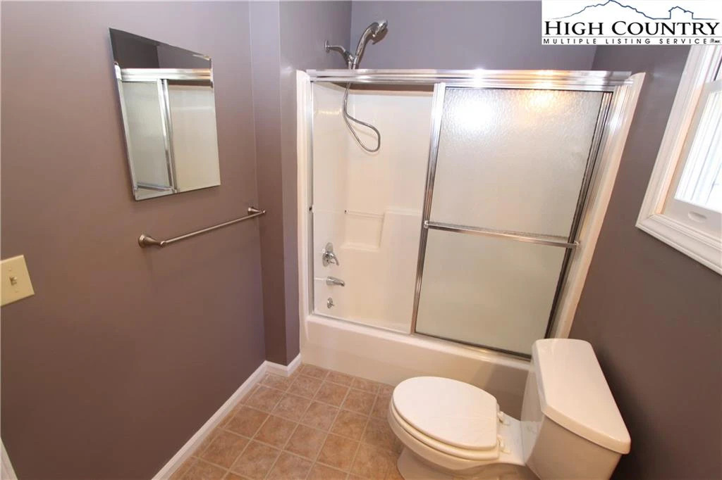 Image number 6 for the current listing
