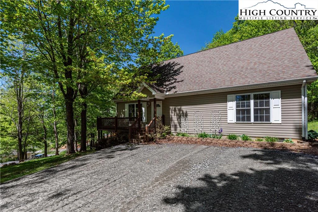 Image number 2 for the current listing