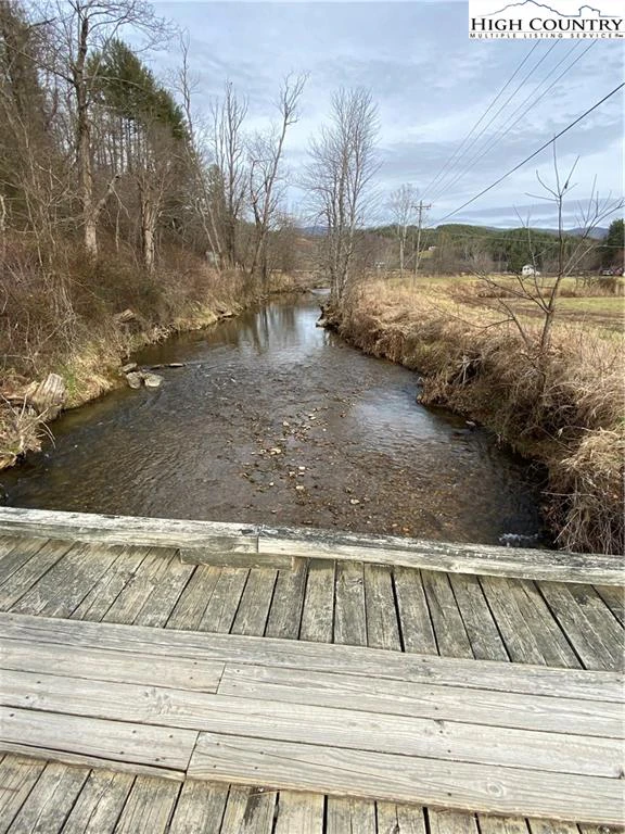 Image number 12 for the current listing
