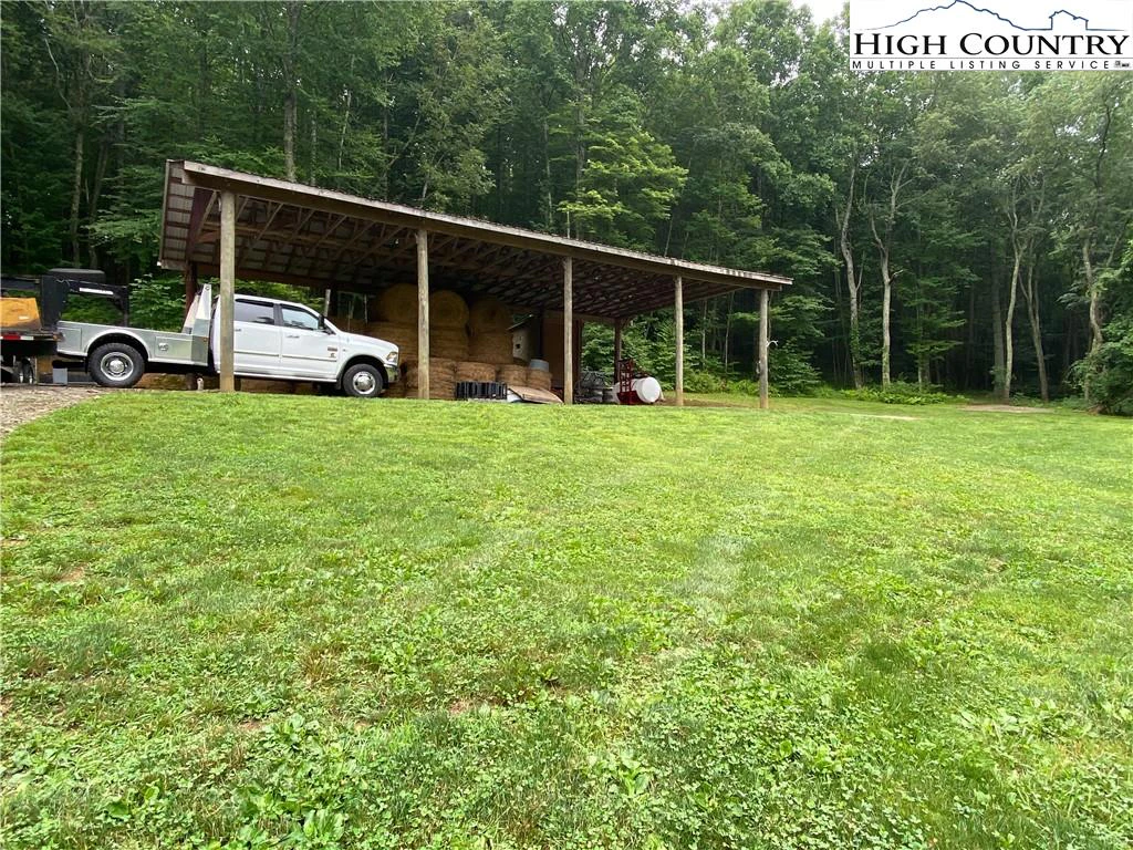 Image number 12 for the current listing