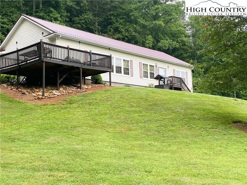 Image number 15 for the current listing