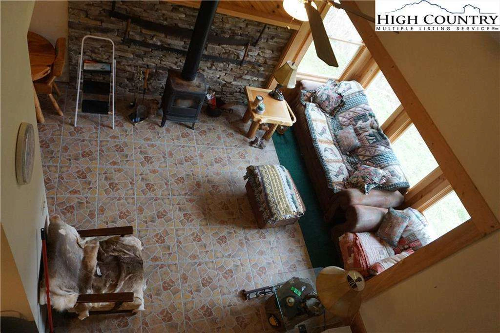 Image number 9 for the current listing