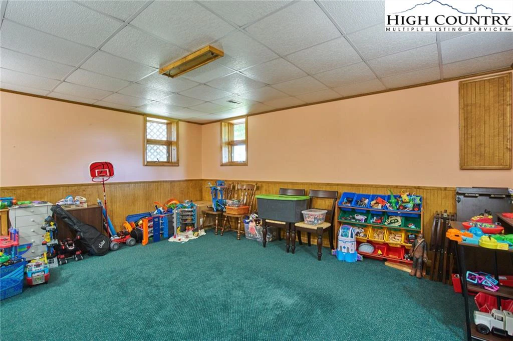 Image number 12 for the current listing