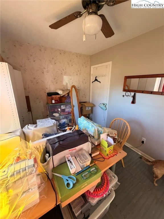 Image number 10 for the current listing