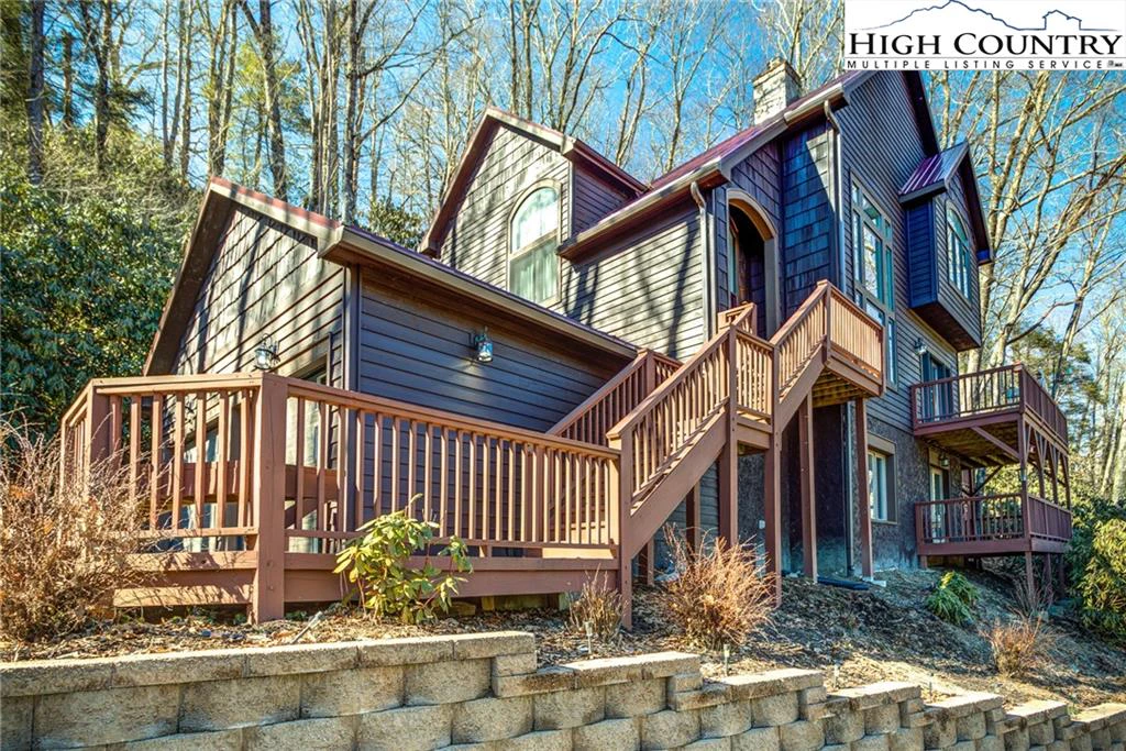 Image number 1 for the current listing