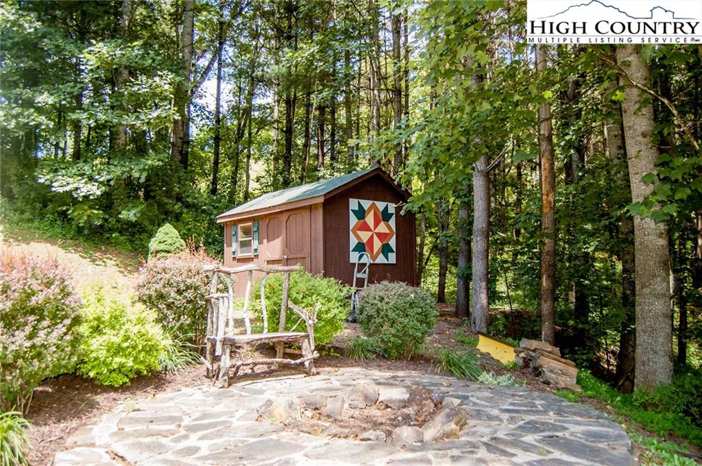 Image number 12 for the current listing