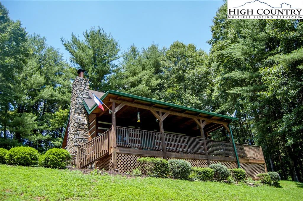 Image number 14 for the current listing