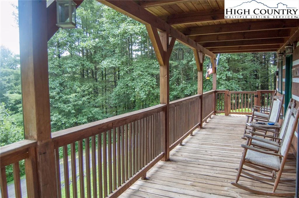 Image number 4 for the current listing