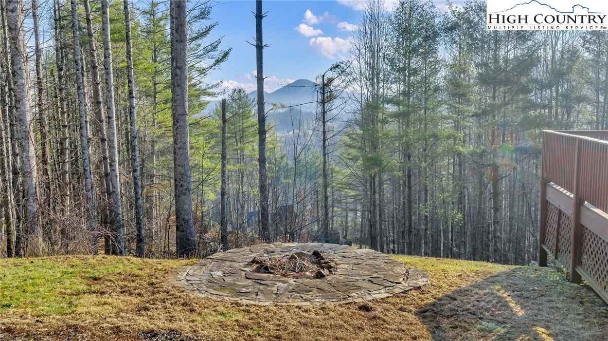 Image number 9 for the current listing